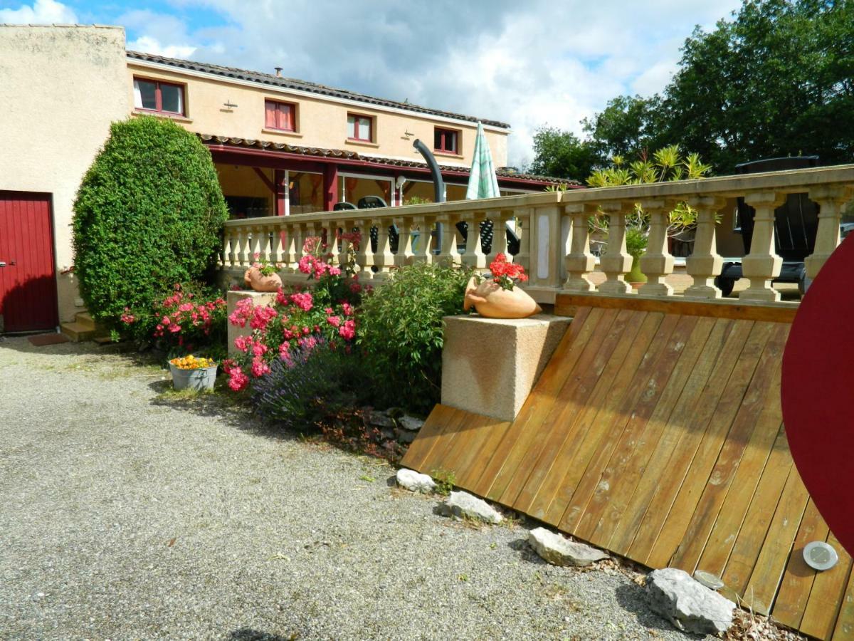 Les Gites Des Dryades Vers  ภายนอก รูปภาพ